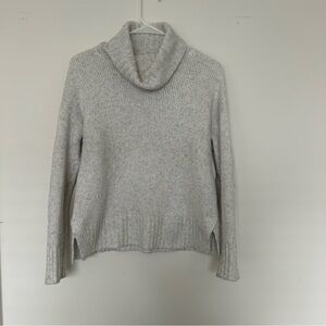Banana Republic Turtleneck Sweater Size Small Petite
